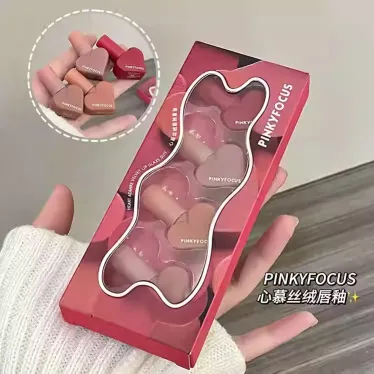 Pinky Focus Velvet Matte Heart Shaped Lipstick Set 